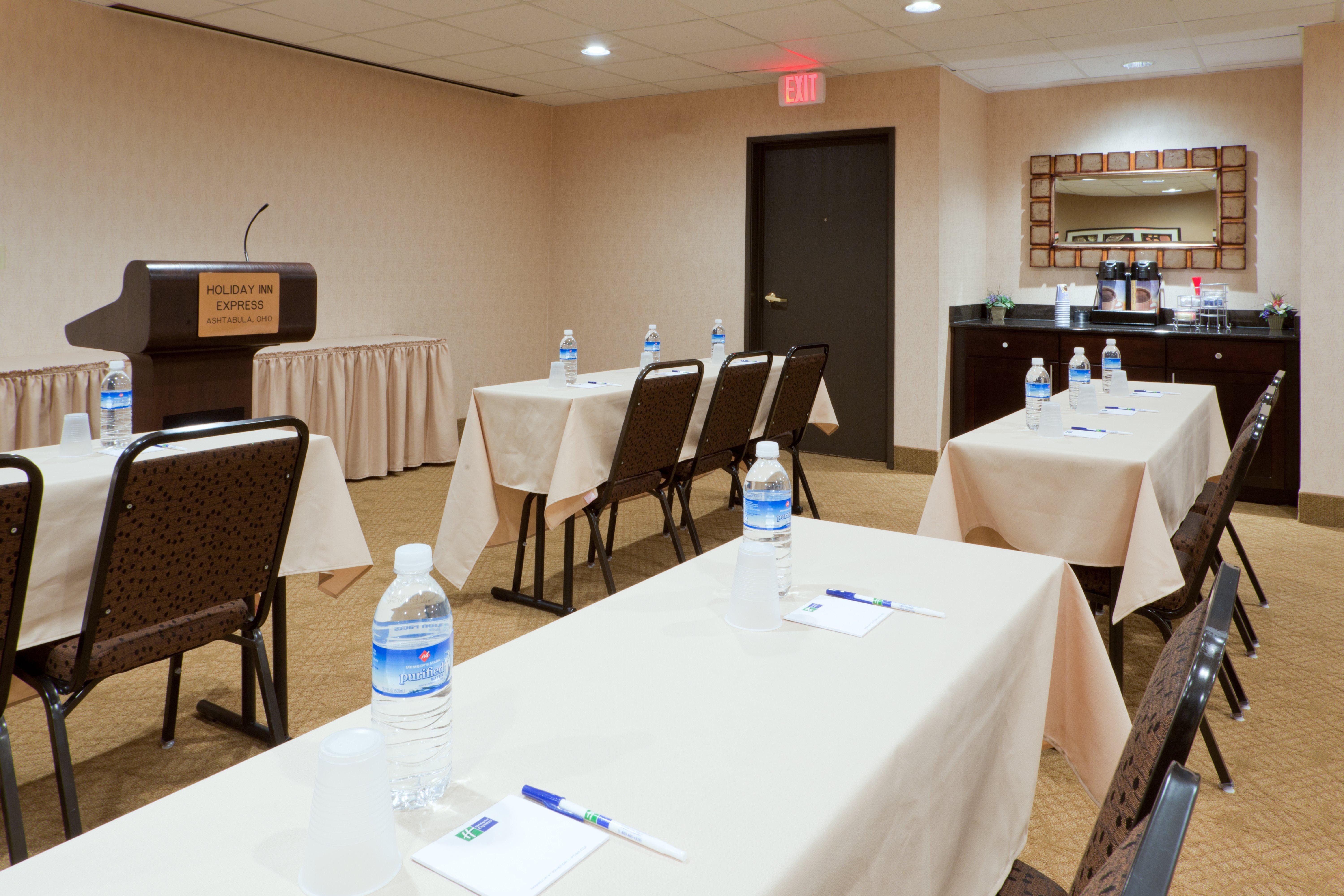 Holiday Inn Express & Suites Ashtabula-Geneva By Ihg Austinburg Eksteriør bilde